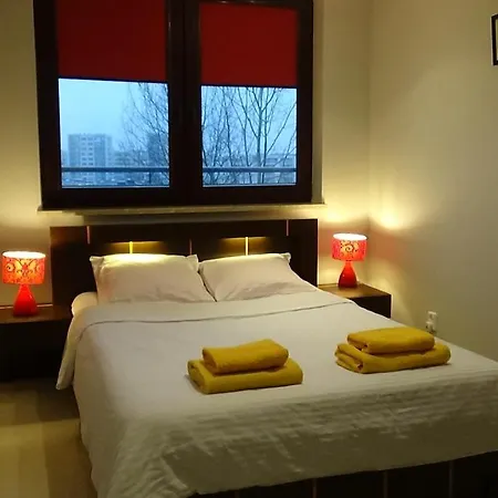 7 Days Apartment *